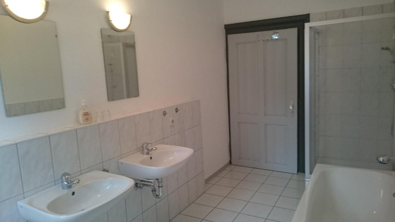 Gaststätte und Pension Felsenthal Tabarz/Thüringer Wald Exterior foto