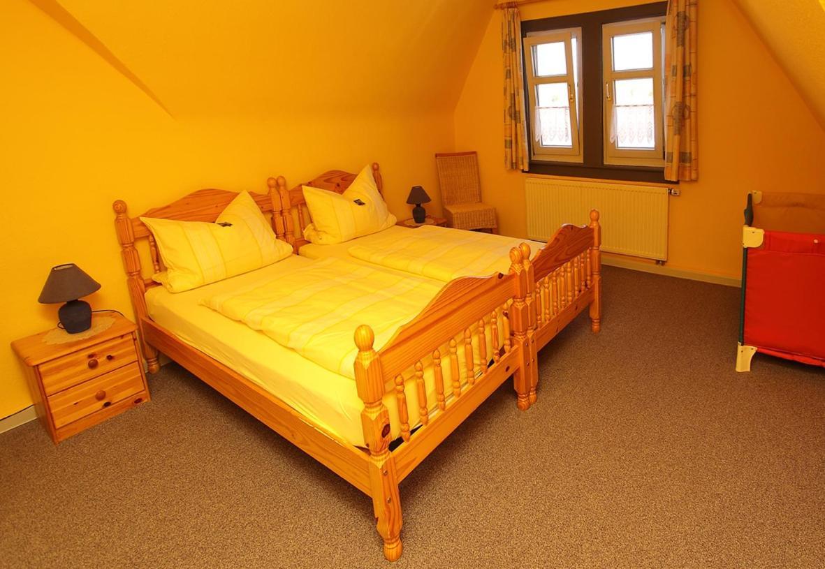Gaststätte und Pension Felsenthal Tabarz/Thüringer Wald Zimmer foto
