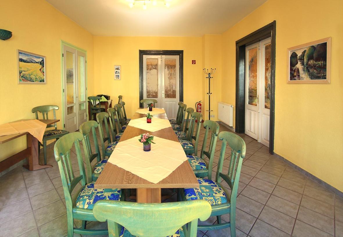 Gaststätte und Pension Felsenthal Tabarz/Thüringer Wald Zimmer foto